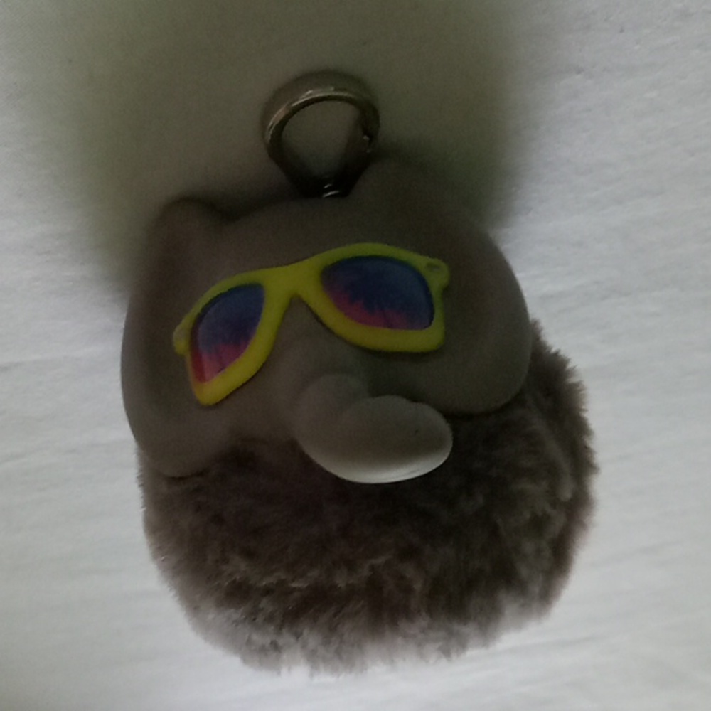 Bath & Body Works Fuzzy Summer Elephant Pocketbac Holder Packet Bac Keychain - Picture 3 of 8